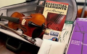 violin rental package with all accessories